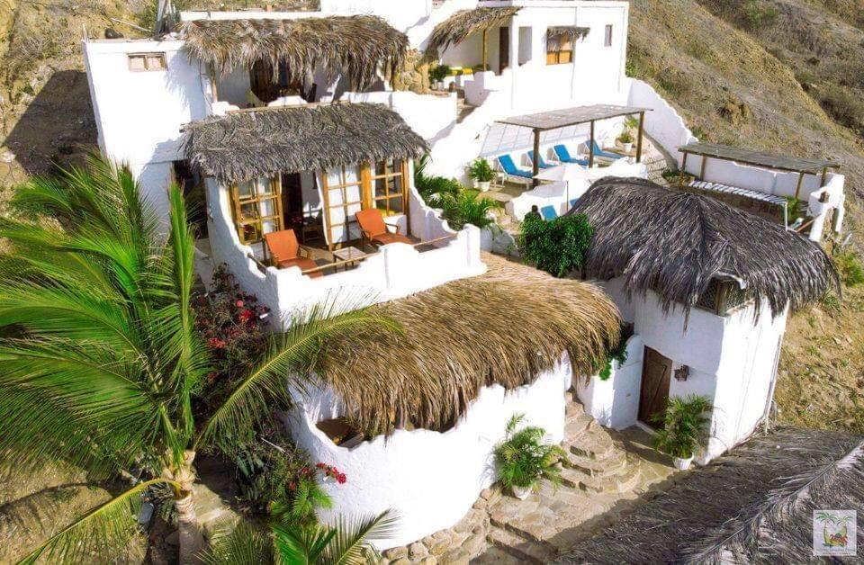 Hotel Smiling Crab Canoas de Punta Sal Buitenkant foto